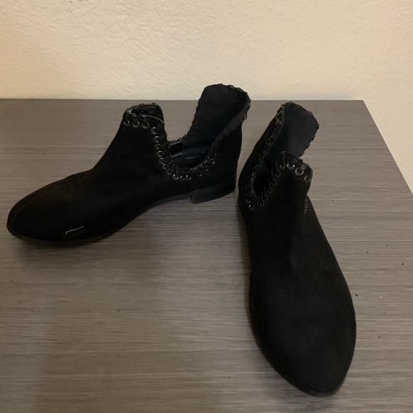 ASOS 6.5 lace detail booties - Picture 2 of 3